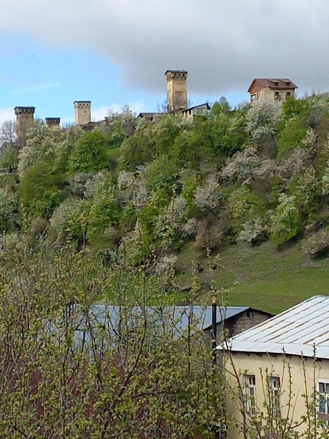 Saba Hotell Mestia Eksteriør bilde