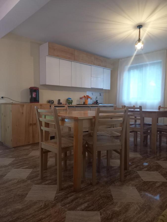 Saba Hotell Mestia Eksteriør bilde